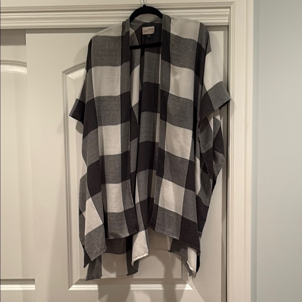 Universal Thread Black&White Plaid Open Front Cardigan/Cape, poly blend, OSFM
